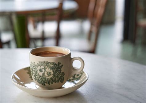 De Impact van de 100% Local Campagne op de Maleisische Koffiemarkt: Een Historisch Overzicht van Tan Su Shyan's Visie